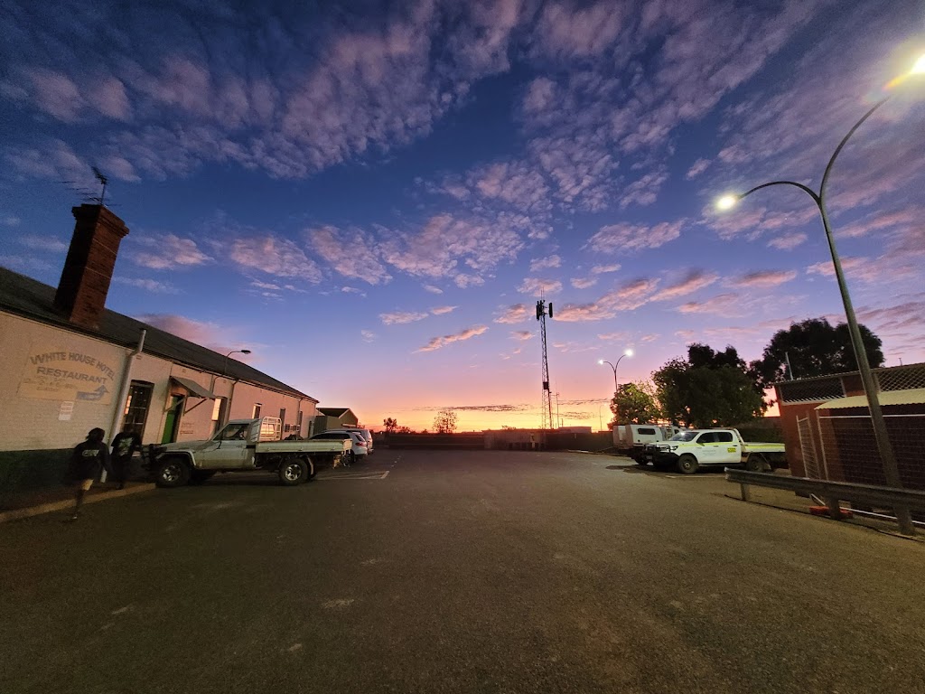 White House Hotel | 120 Tower St, Leonora WA 6438, Australia | Phone: (08) 9037 6030