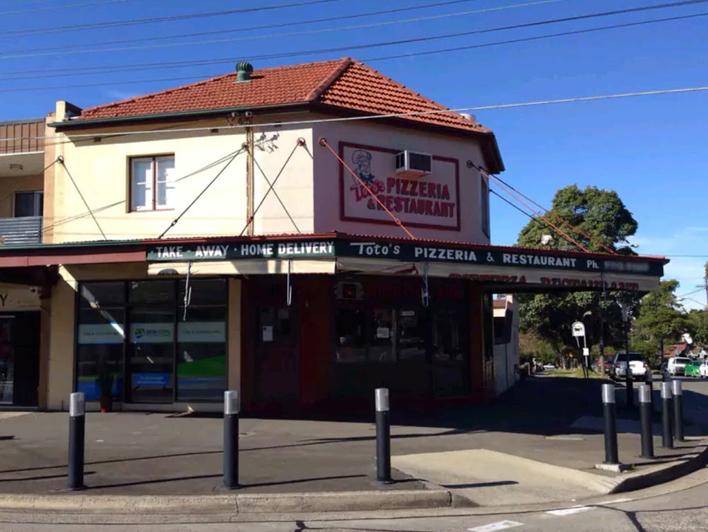Totos Pizzeria | restaurant | 59 First Ave, Rodd Point NSW 2046, Australia | 0297139589 OR +61 2 9713 9589