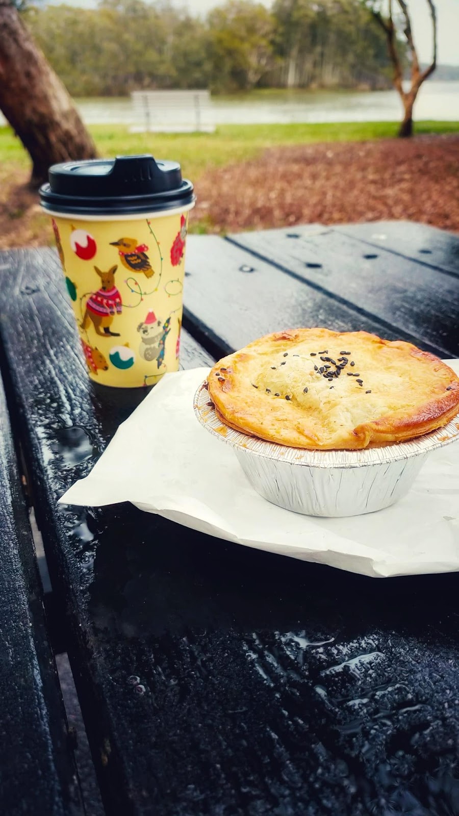 Birdy Cafe | 1 Scenic Dr, Budgewoi NSW 2262, Australia | Phone: 0407 315 062