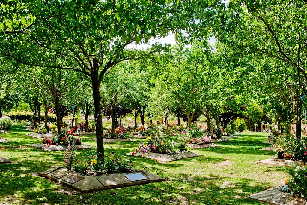 Enfield Memorial Park | cemetery | Browning St, Clearview SA 5085, Australia | 0881397400 OR +61 8 8139 7400