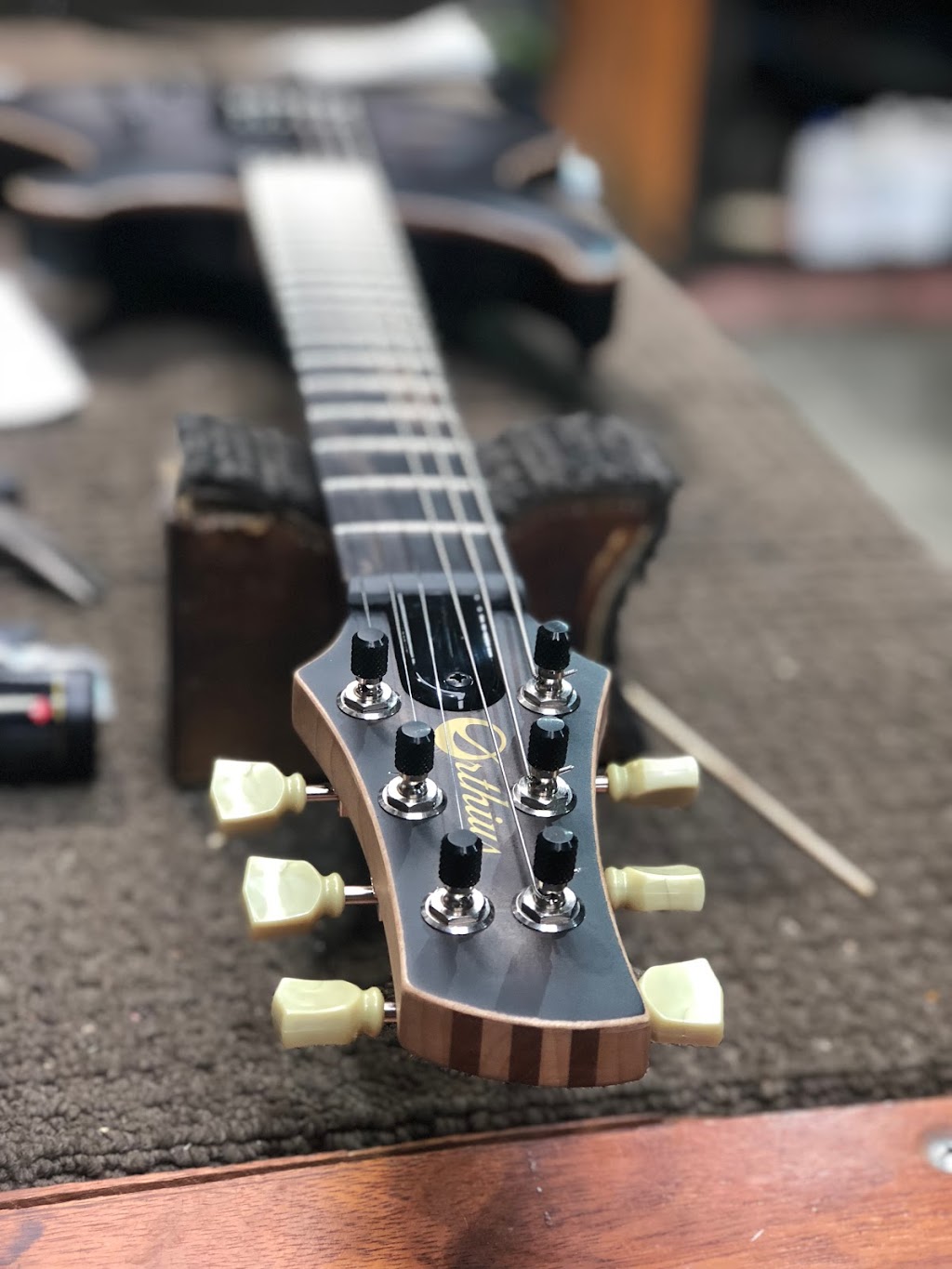 Orthius Guitars | Unit 1/30 Livingstone St, Lawson NSW 2783, Australia | Phone: 0468 966 086