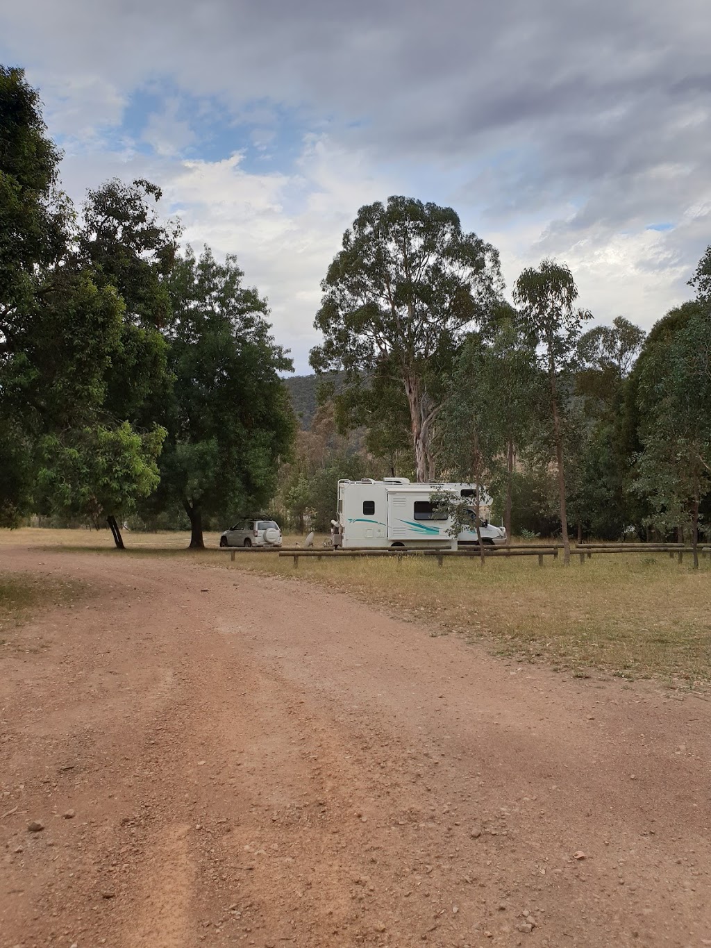 Picnic Point Camp Ground | Delatite Plantation Rd, Lake Eildon VIC 3713, Australia