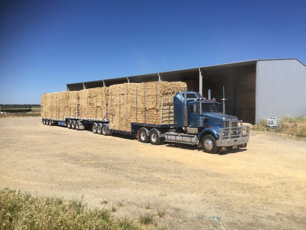 Bloomfield Hay & Transport | 427 Old Kerang Rd, Kerang VIC 3579, Australia | Phone: (03) 5452 1224