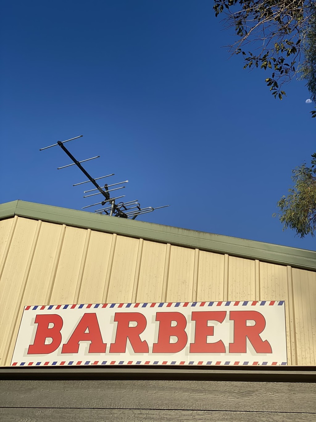Sons of Barbers | 406 Belmont Rd, Belmont QLD 4153, Australia | Phone: 0434 665 801