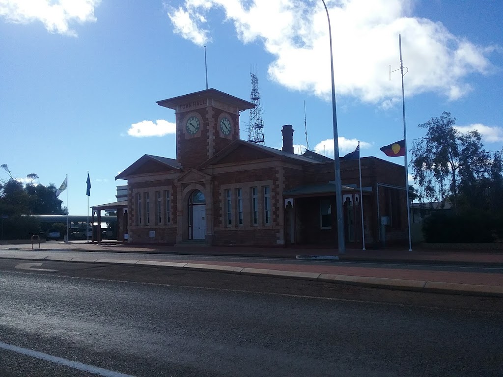 Australia Post - Menzies CPA | 37 Shenton St, Menzies WA 6436, Australia | Phone: (08) 9024 2702