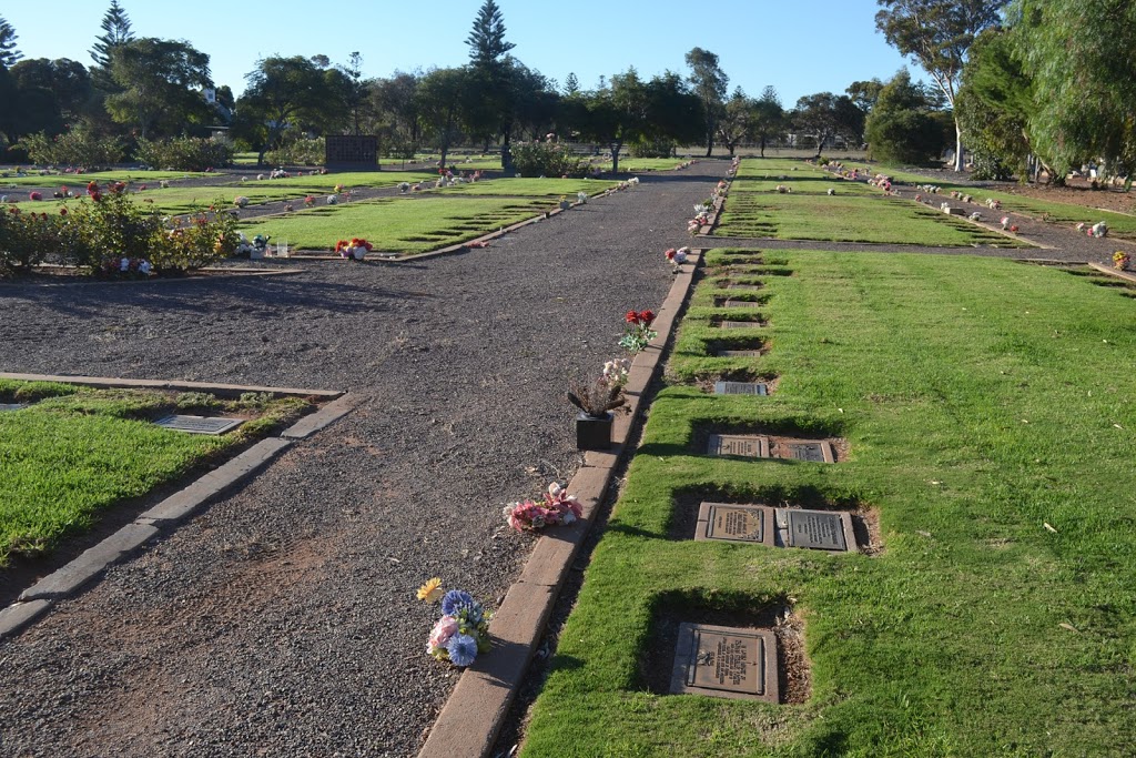 Whyalla General Cemetery | cemetery | 141 Broadbent Terrace, Whyalla SA 5600, Australia
