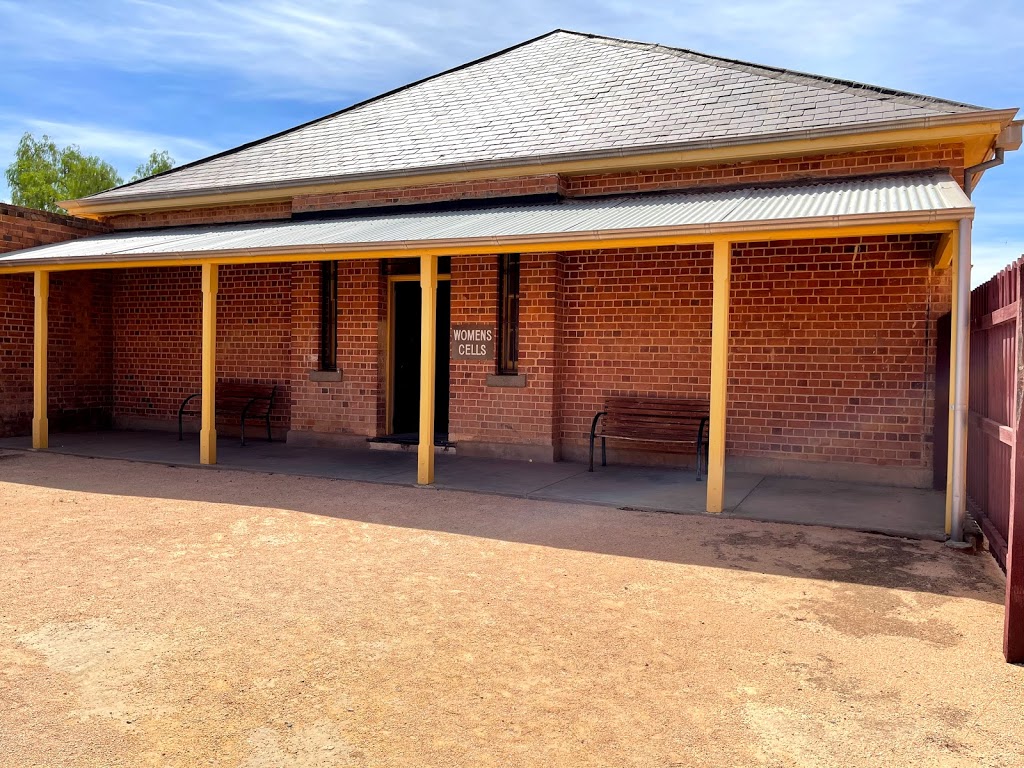 Old Wentworth Gaol | tourist attraction | Beverley St, Wentworth NSW 2648, Australia | 0350273337 OR +61 3 5027 3337