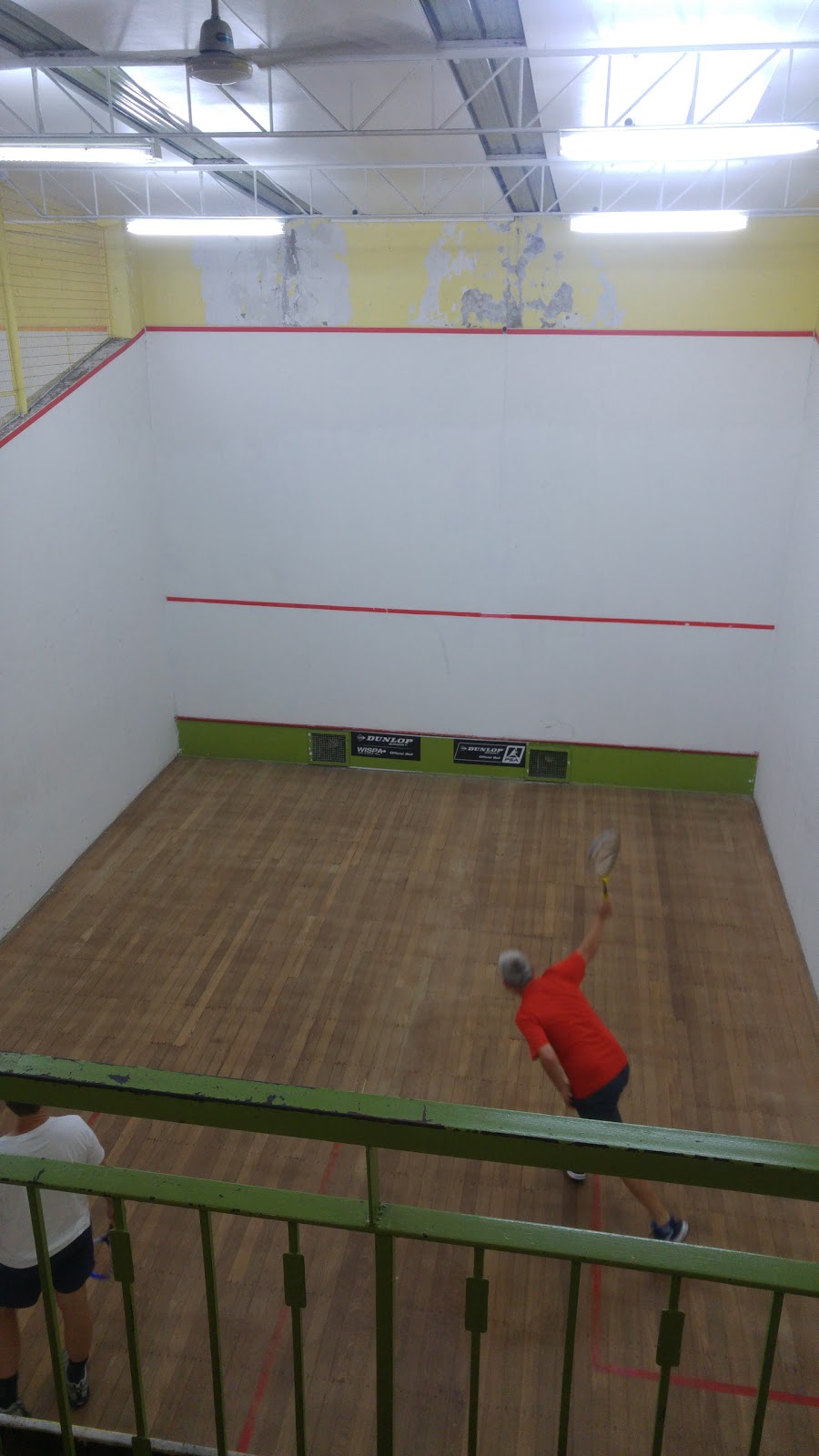 Sandgate Squash | 20 Barclay St, Deagon QLD 4017, Australia | Phone: (07) 3869 0622