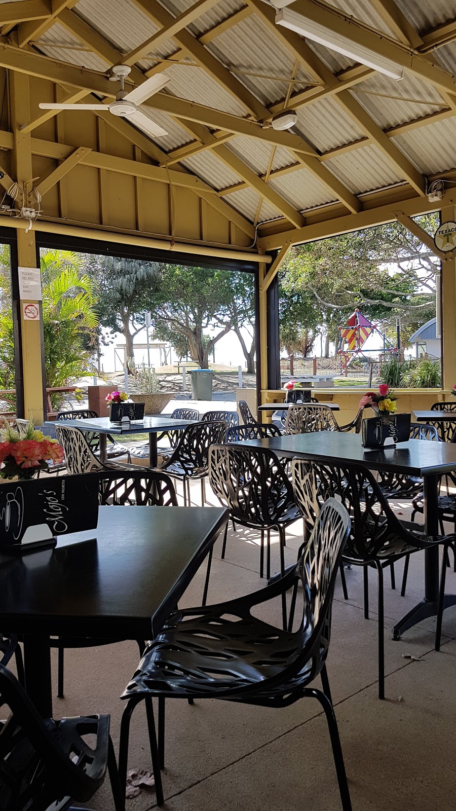 Bennys Cafe At Woorim | 4 Rickman Parade, Woorim QLD 4507, Australia