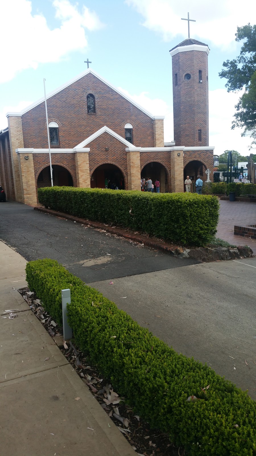 St Felix | church | 550 Chapel Rd, Bankstown NSW 2200, Australia | 0297901933 OR +61 2 9790 1933