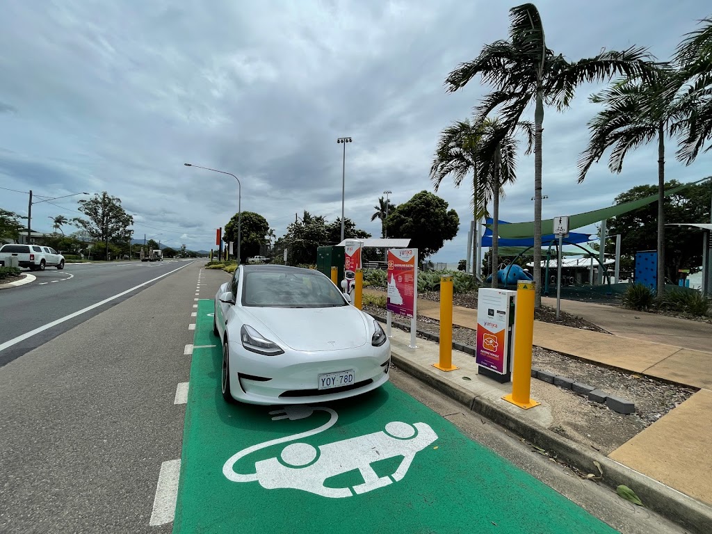 Chargefox Charging Station |  | 144 Victoria St, Cardwell QLD 4849, Australia | 1300518038 OR +61 1300 518 038