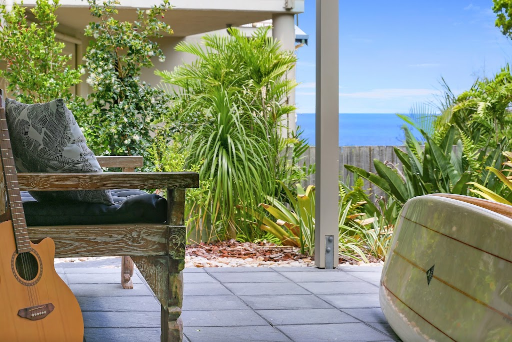 3/12 Park Crescent - Noosa Luxury Holidays | 3/12 Park Cres, Sunshine Beach QLD 4567, Australia | Phone: (07) 5448 0456