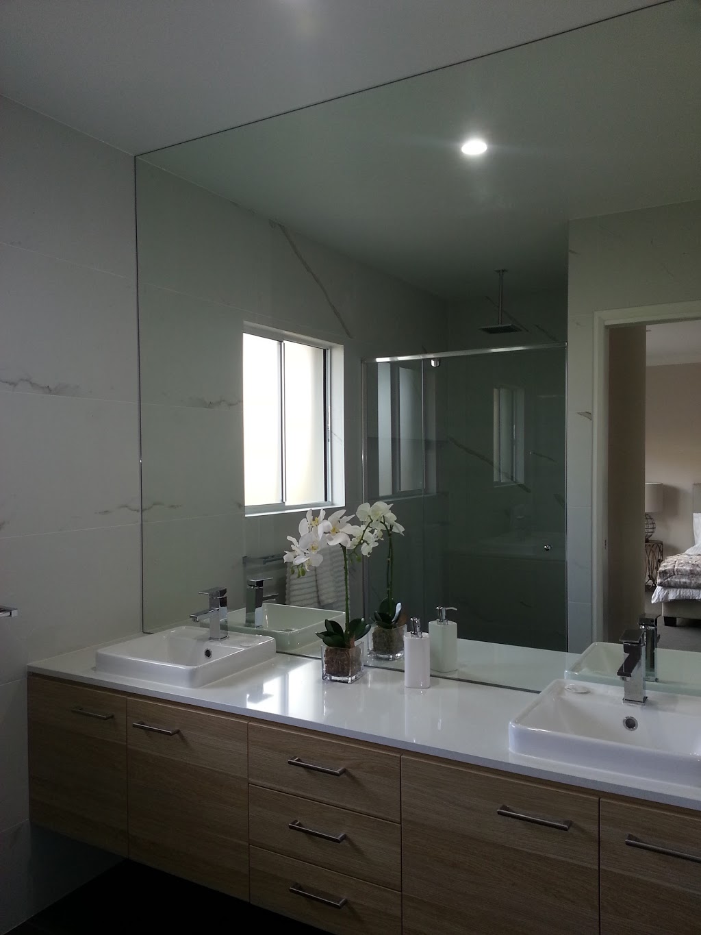 Elite Glass Services - Sunshine Coast | 3 Cabo Cl, Yaroomba QLD 4573, Australia | Phone: (07) 5471 7677