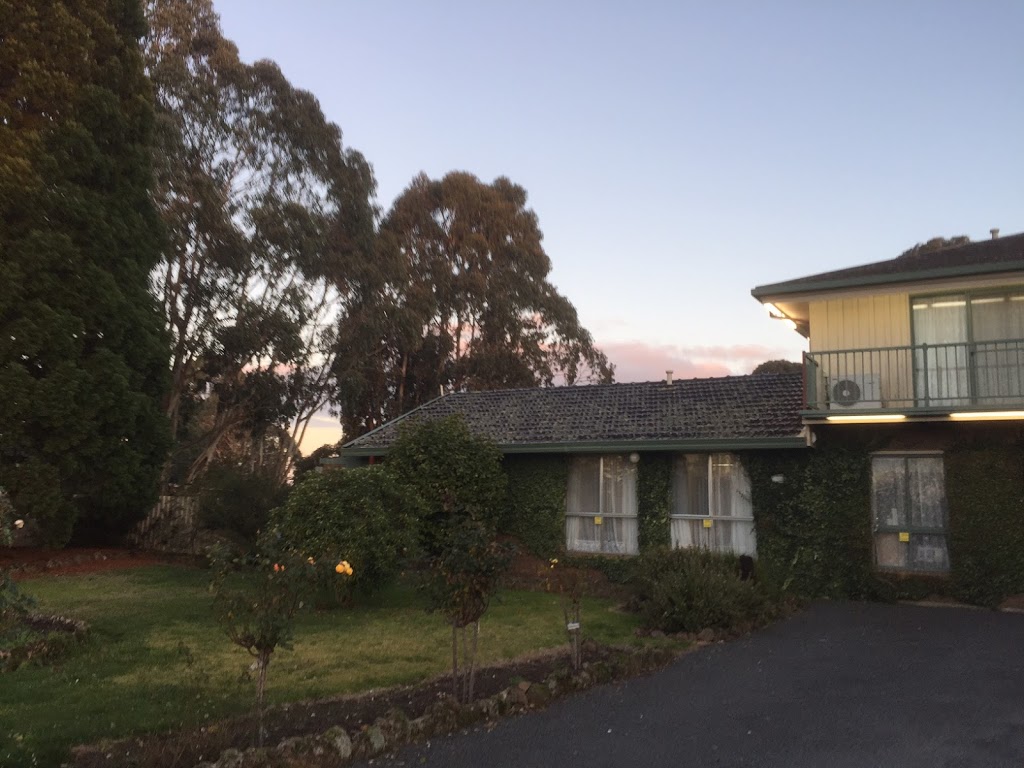 Woodmanshill Motel | 9503 Western Hwy, Ballarat VIC 3352, Australia | Phone: (03) 5334 7202