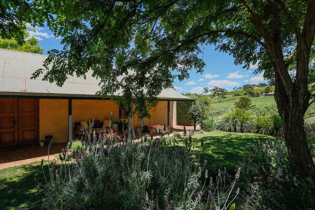 Seppeltsfield Vineyard Cottage | lodging | 27 Gerald Roberts Rd, Seppeltsfield SA 5355, Australia | 0885634059 OR +61 8 8563 4059