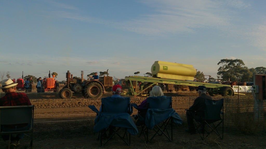 Warracknabeal Community Centre |  | Anzac Park Scott St, Warracknabeal VIC 3393, Australia | 0353941333 OR +61 3 5394 1333