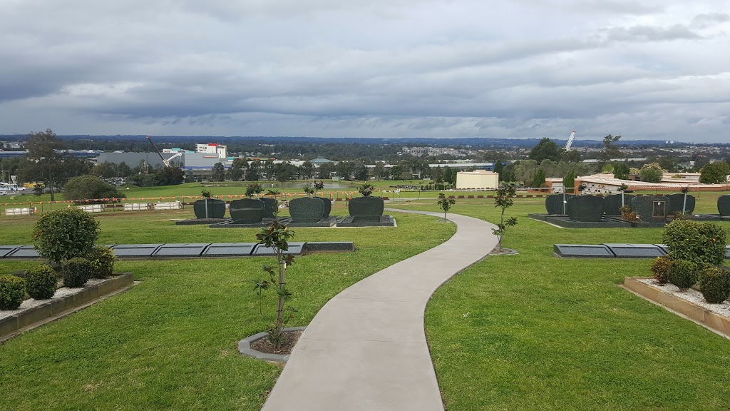 Castlebrook Memorial Park Rouse Hill | cemetery | 712-746 Windsor Rd, Rouse Hill NSW 2155, Australia | 0296291477 OR +61 2 9629 1477