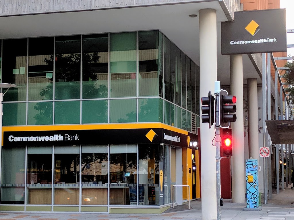 Commonwealth Bank (22/164 Grey St) Opening Hours