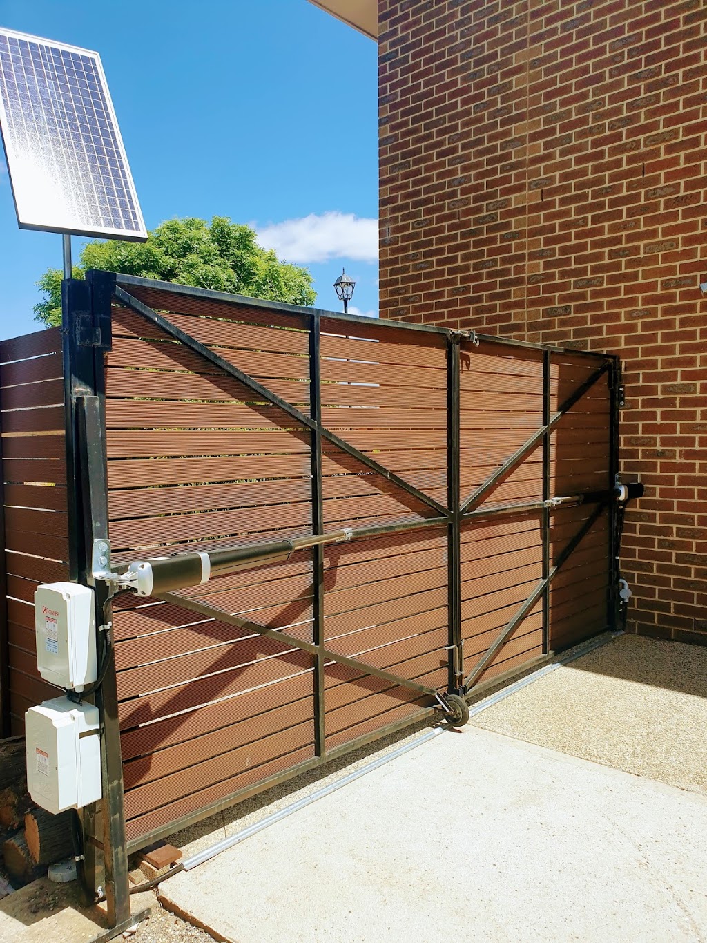 Australian Automatic Gates | 14 Odette Way, South Morang VIC 3752, Australia | Phone: 0492 330 000