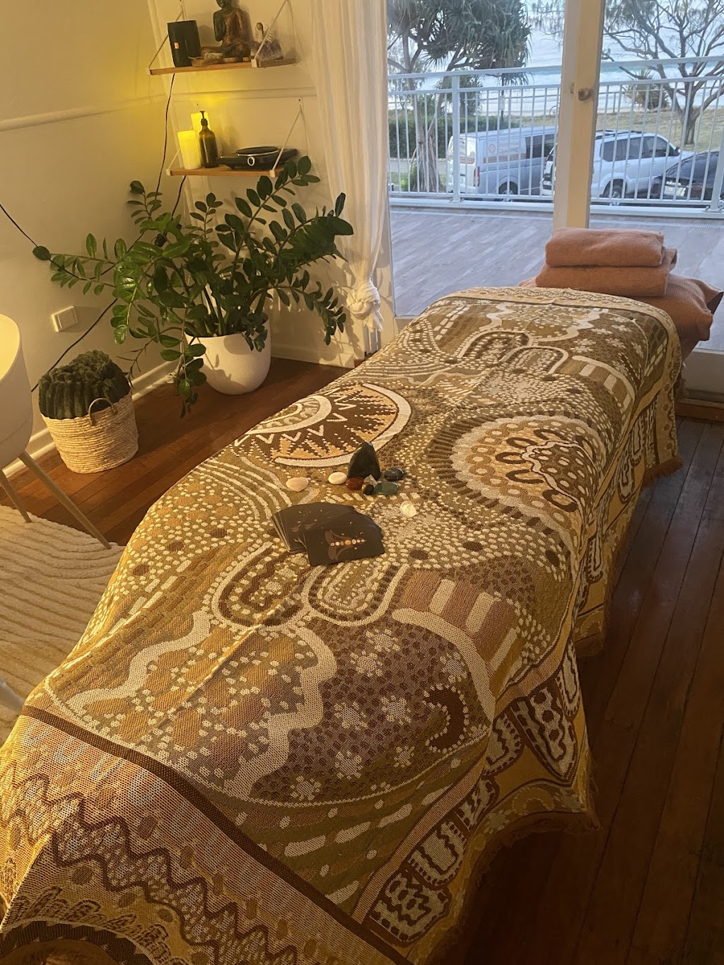 The Energy Room | by Enlighten Me Ayurveda | Inherent Wellness, 4/784 Pacific Parade, Currumbin QLD 4223, Australia | Phone: 0410 217 157