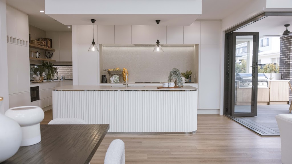 IMSU Display Home - HomeWorld Leppington (Horizon) | 19 Cato Cct, Leppington NSW 2179, Australia | Phone: 1300 918 980