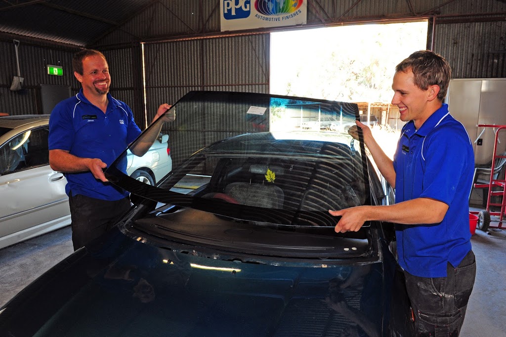 Collision Vision | car repair | 259 Ral Ral Ave, Renmark SA 5341, Australia | 0885864000 OR +61 8 8586 4000