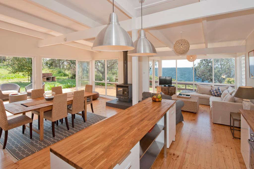 The Cottage, Mollymook | lodging | 2 Cliff Ave, Mollymook Beach NSW 2539, Australia