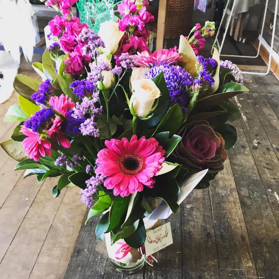 Newcastle Forever Flowers | florist | 10 Pacific Hwy, Gateshead NSW 2290, Australia | 0249422535 OR +61 2 4942 2535