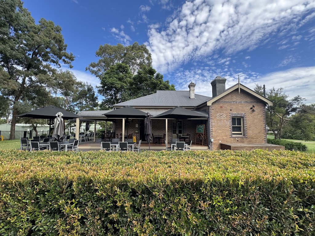 Longs House | 89-151 Old Castlereagh Rd, Castlereagh NSW 2749, Australia | Phone: (02) 4747 1075