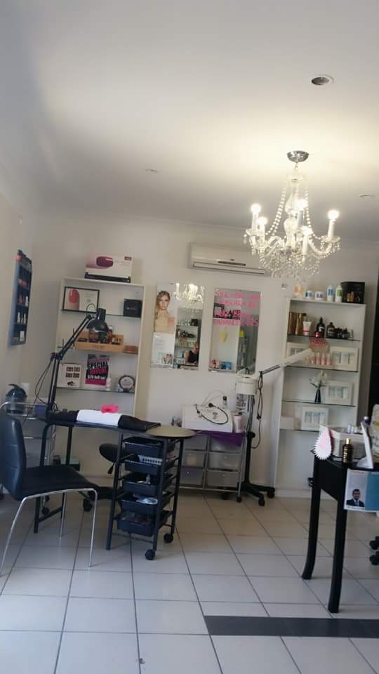 Divine Hair Health and Beauty | hair care | Shop 4/2 Thrower Dve, Currumbin QLD 4223, Australia | 0755257124 OR +61 7 5525 7124