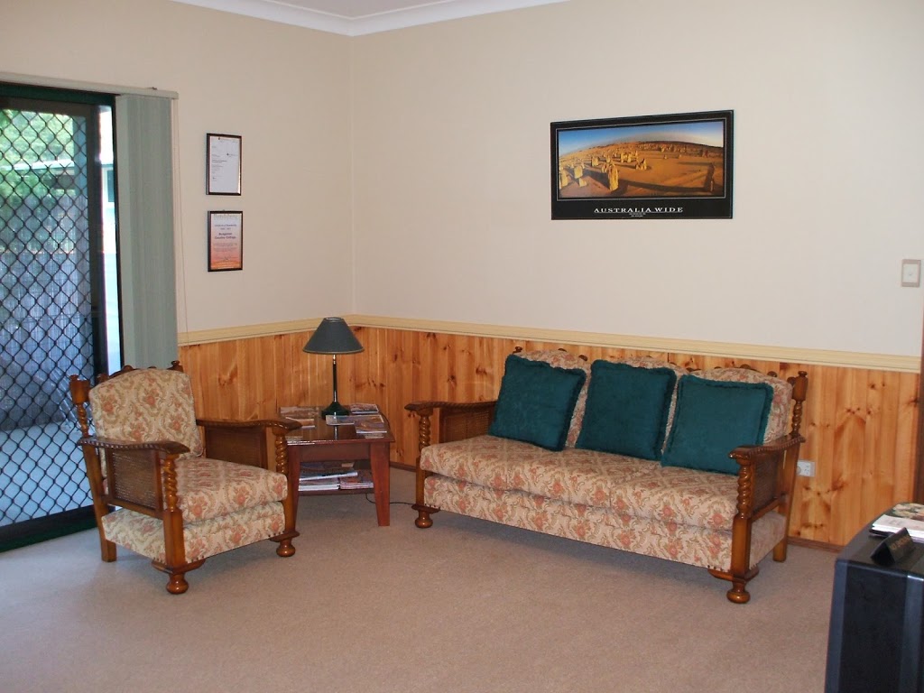 Bungadoo Country Cottage | lodging | 58 Bungadoo Rd, Bullyard QLD 4671, Australia | 0741574621 OR +61 7 4157 4621