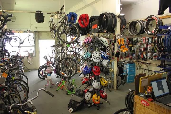 Beach Road Cycles | bicycle store | 232 Esplanade, Brighton VIC 3186, Australia | 0395929100 OR +61 3 9592 9100