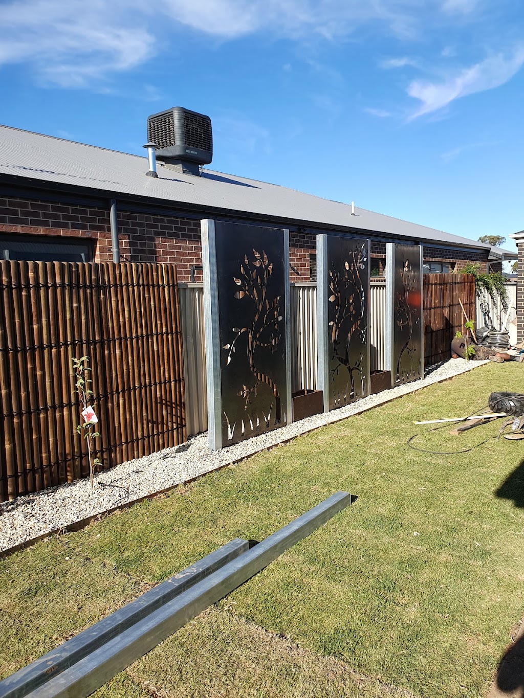 Shepparton mini diggers and landscaping | 1282 Lancaster-Mooroopna Rd, Mooroopna North VIC 3629, Australia | Phone: 0447 772 974