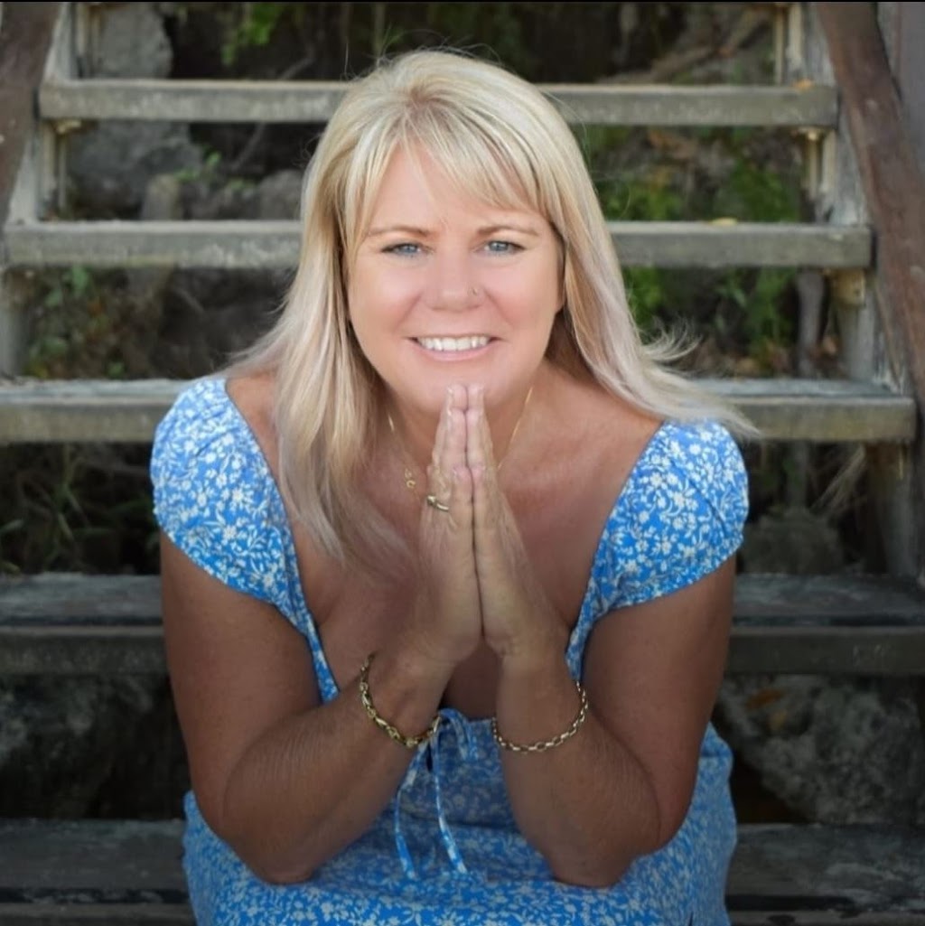 Gold coast Tarot - Karen Achilles | 2/20 Elder Entrance, Burleigh Heads QLD 4220, Australia | Phone: 0499 269 777