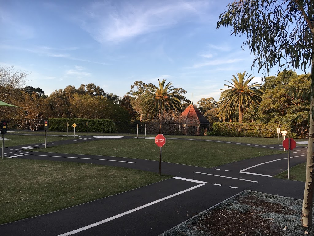 Ryde Park | park | Blaxland Rd, Ryde NSW 2112, Australia | 0299528222 OR +61 2 9952 8222