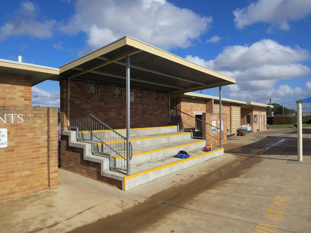 Branxton- Greta War Memorial Swimming Pool |  | 4 Maitland St, Branxton NSW 2335, Australia | 0249381450 OR +61 2 4938 1450