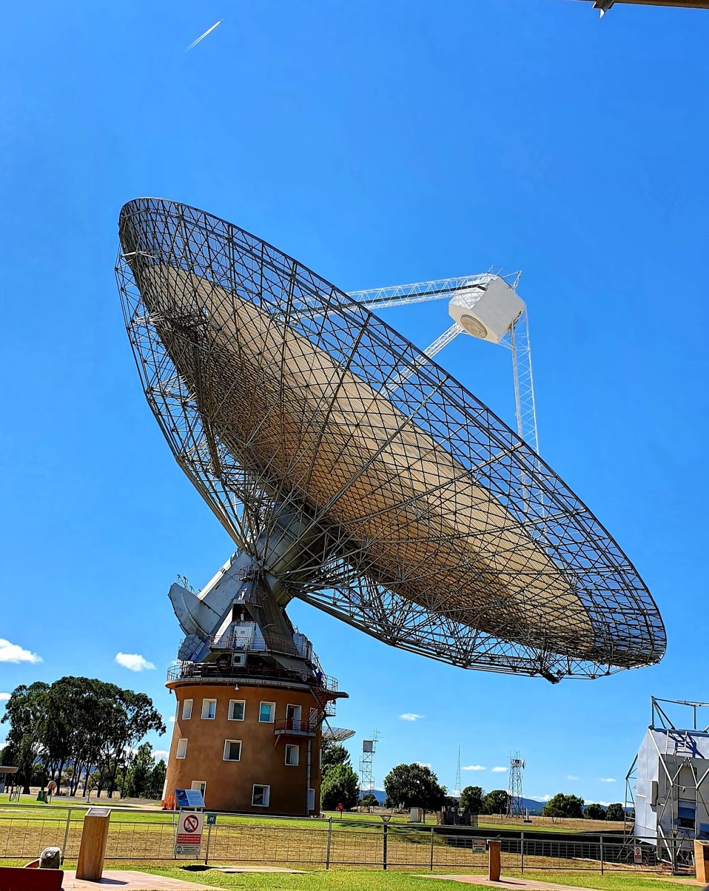 CSIRO Parkes Radio Telescope Visitors Centre | tourist attraction | 585 Telescope Rd, Parkes NSW 2870, Australia | 0268611777 OR +61 2 6861 1777