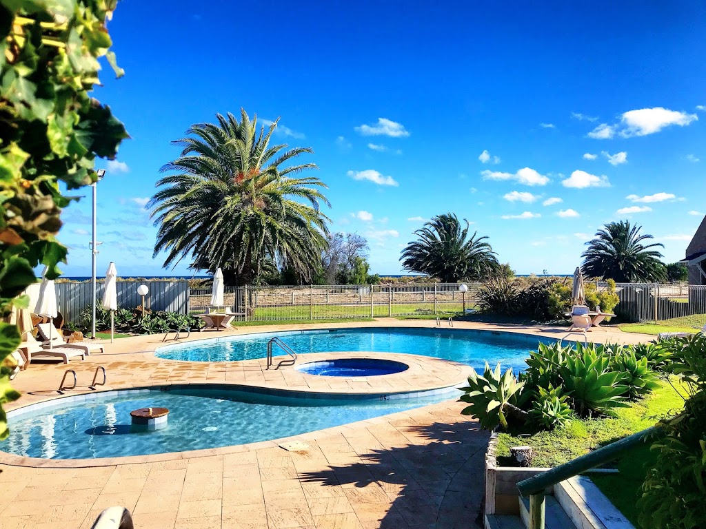 Busselton Beach Resort | lodging | Corner Guerin Street & Marine Terrace, Busselton WA 6280, Australia | 0897523444 OR +61 8 9752 3444