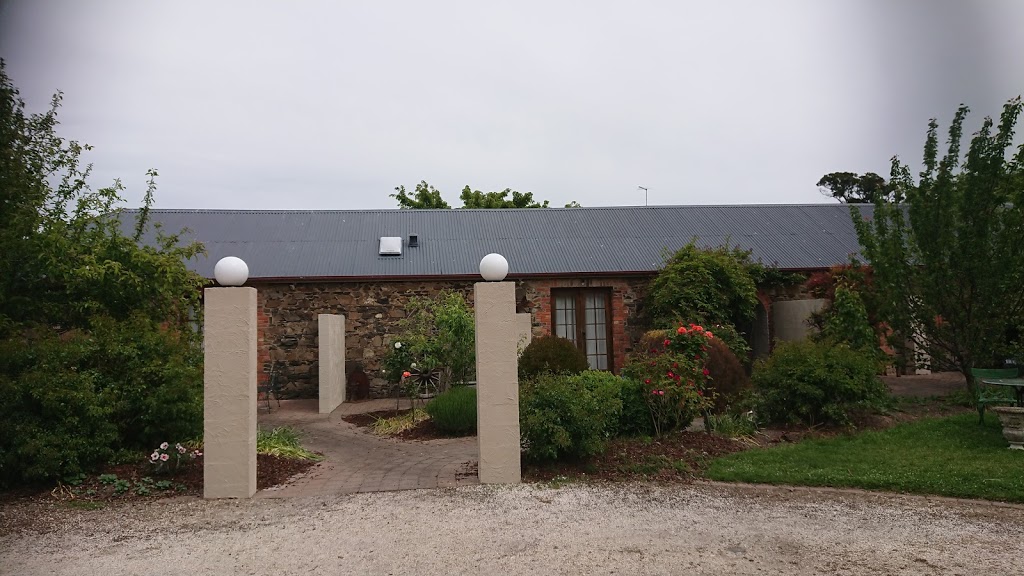 Evandale Stables Accommodation | lodging | 5 Russell St, Evandale TAS 7212, Australia | 0363918048 OR +61 3 6391 8048