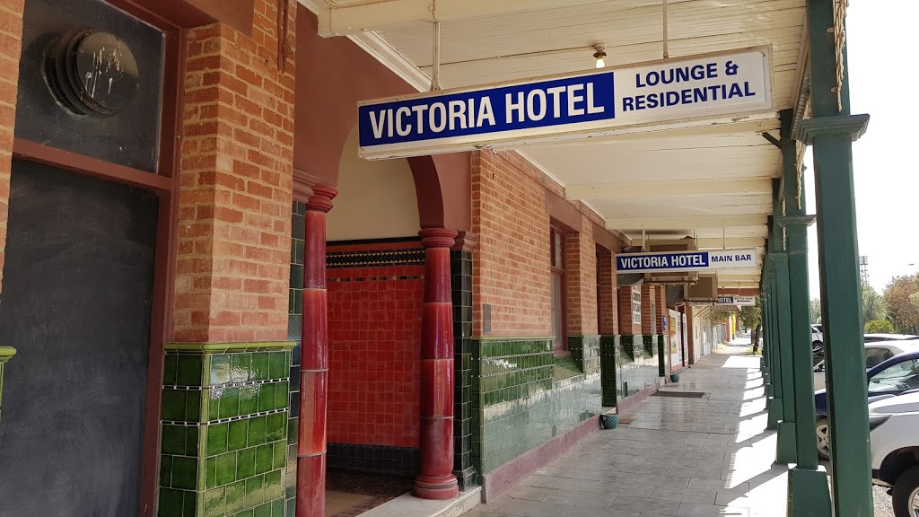 Victoria Hotel | 22 Rowe St, Ouyen VIC 3490, Australia | Phone: (03) 5092 1550