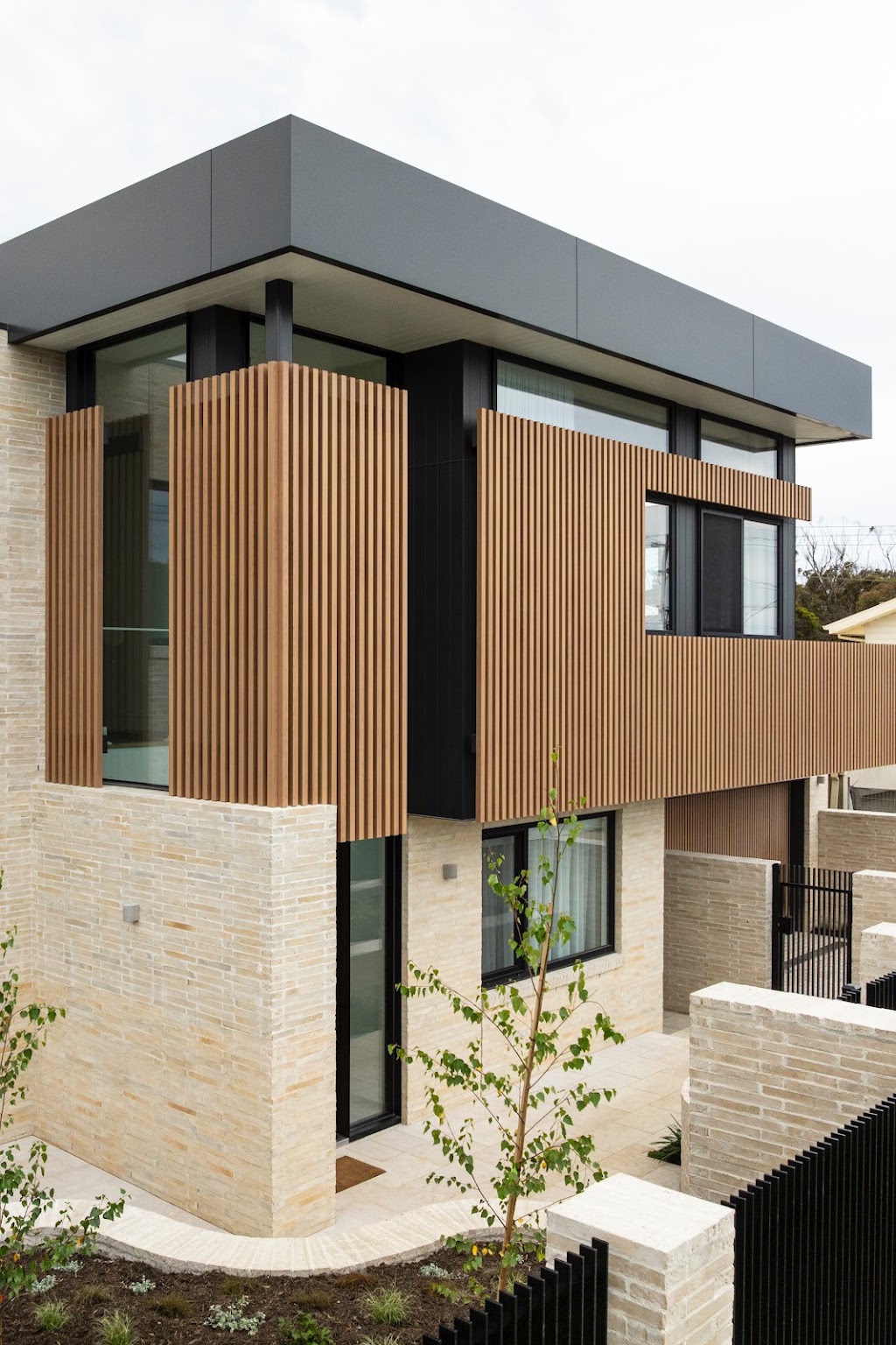 Spicer Building | 1/13 Cylinders Dr, Torquay VIC 3228, Australia | Phone: 0421 183 456