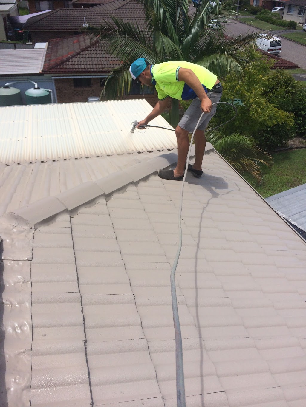 COASTWIDE ROOF TILING PTY LTD | 61 Playford Rd, Killarney Vale NSW 2261, Australia | Phone: 0418 238 582