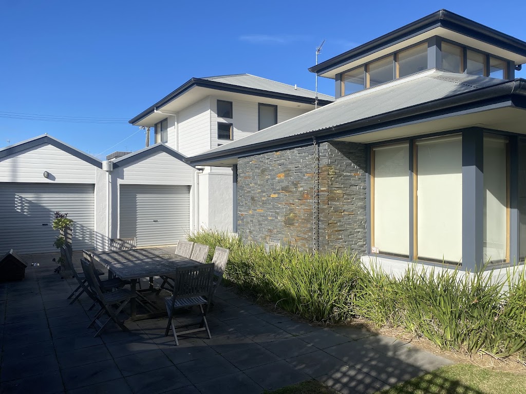 Turning Heads Painting | 18 Barwon Terrace, Barwon Heads VIC 3227, Australia | Phone: 0411 685 887