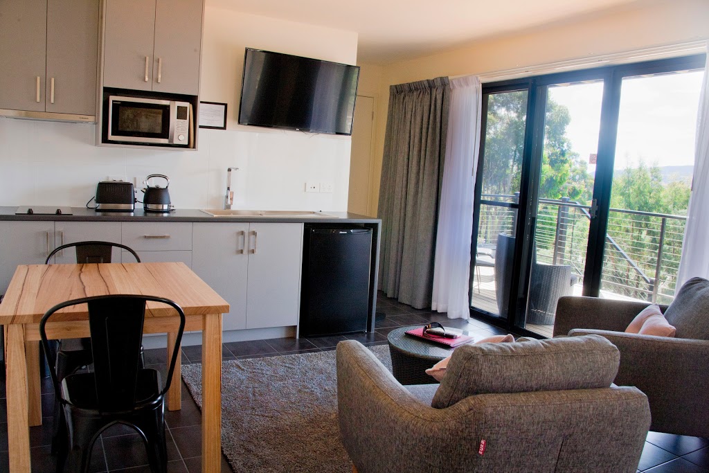 New Norfolk Apartments | lodging | 95b Sharland Ave, New Norfolk TAS 7140, Australia | 0362611836 OR +61 3 6261 1836