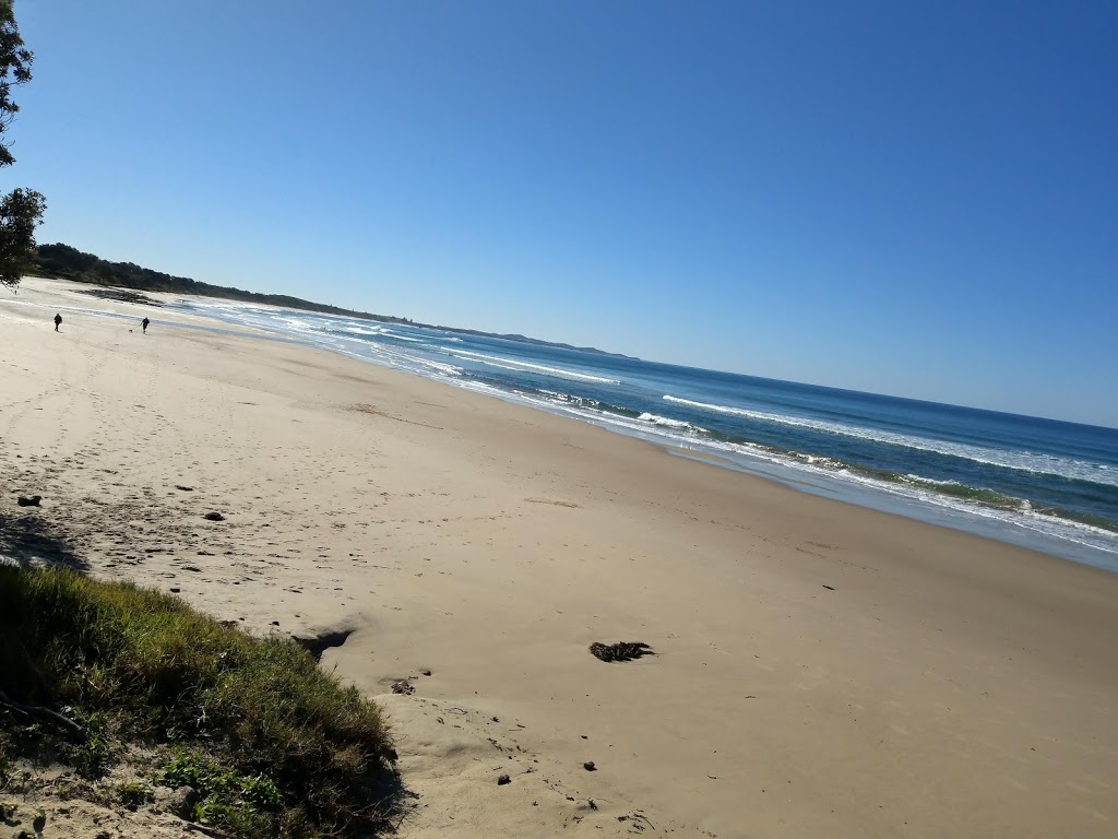 Beaches at Bonny Hills | bar | 6 Beach St, Bonny Hills NSW 2445, Australia | 0424580183 OR +61 424 580 183