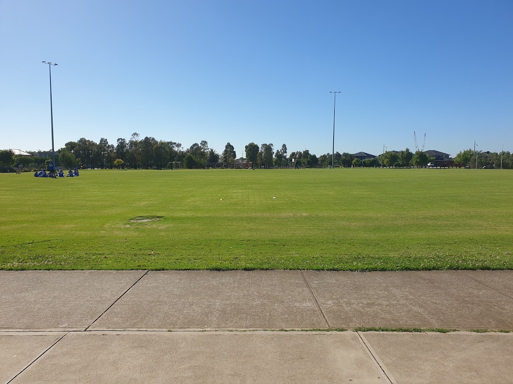 Off leash Dog Park,Derrimut | park | Balmoral Park, Derrimut VIC 3026, Australia | 0410176494 OR +61 410 176 494