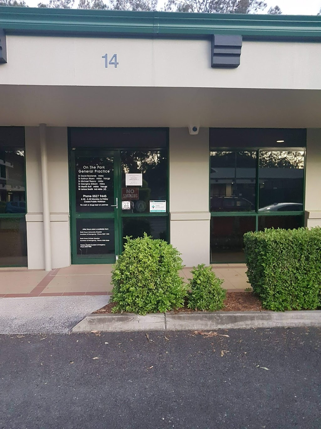 On The Park General Practice Dr D Rowlands Dr M Pearcy Dr K Myer | doctor | 13-15/151 Cotlew St, Ashmore QLD 4214, Australia | 0755279445 OR +61 7 5527 9445