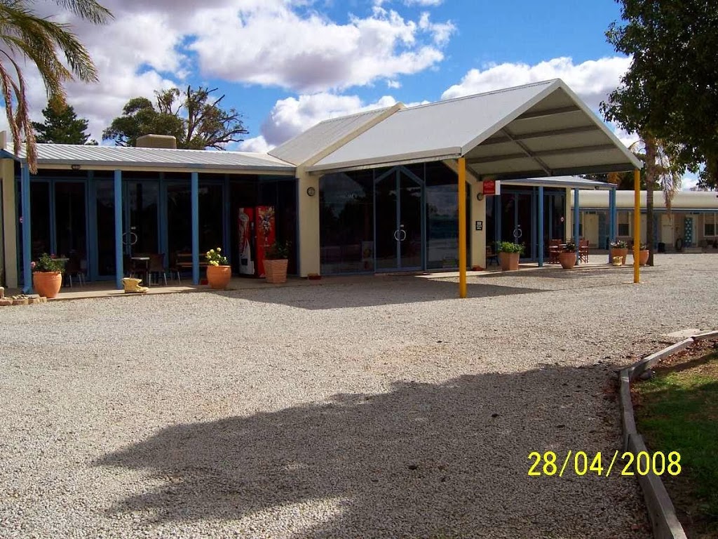 Paddle Steamer Motel | 5563 Murray Valley Hwy, Swan Hill VIC 3585, Australia | Phone: (03) 5032 2151