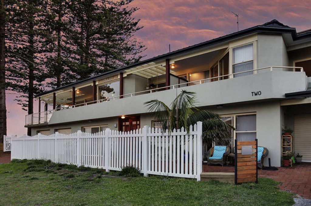Octavia Pines | lodging | 2 Octavia St, Narrabeen NSW 2101, Australia | 0429400100 OR +61 429 400 100