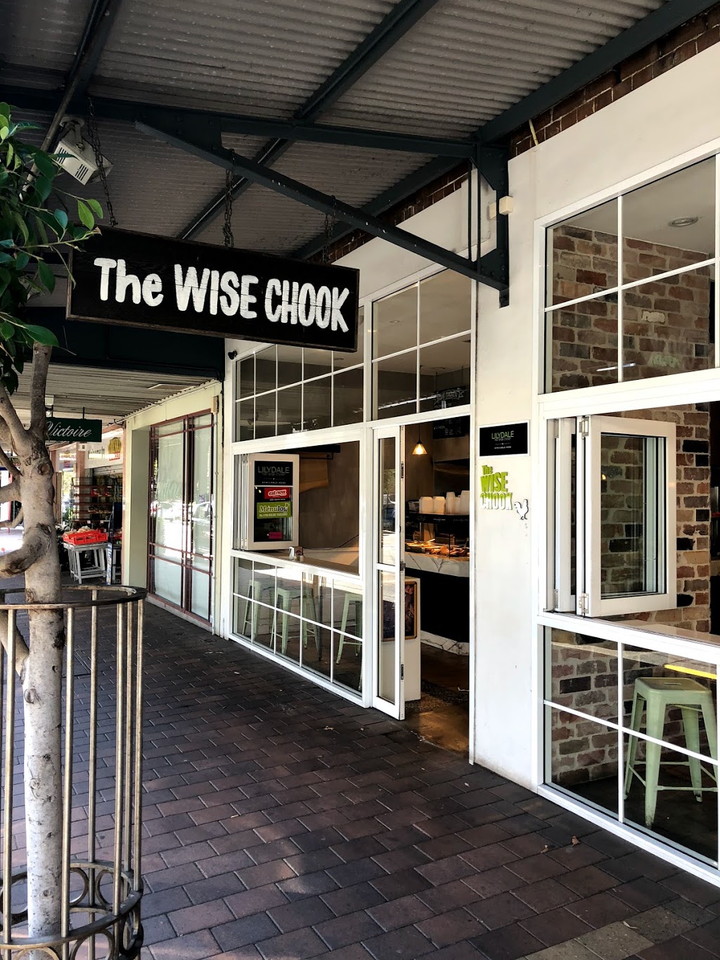 The Wise Chook | restaurant | 447 Miller St, Cammeray NSW 2062, Australia | 0299544441 OR +61 2 9954 4441